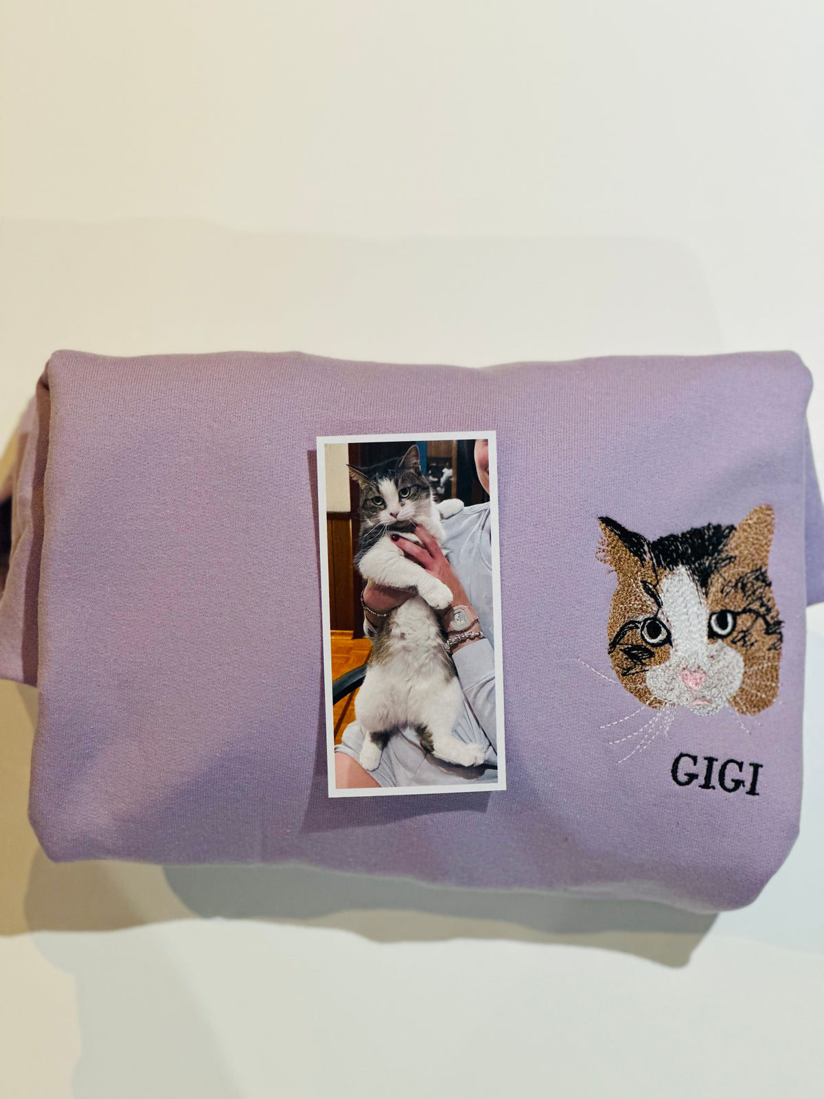 Cat portrait embroidery